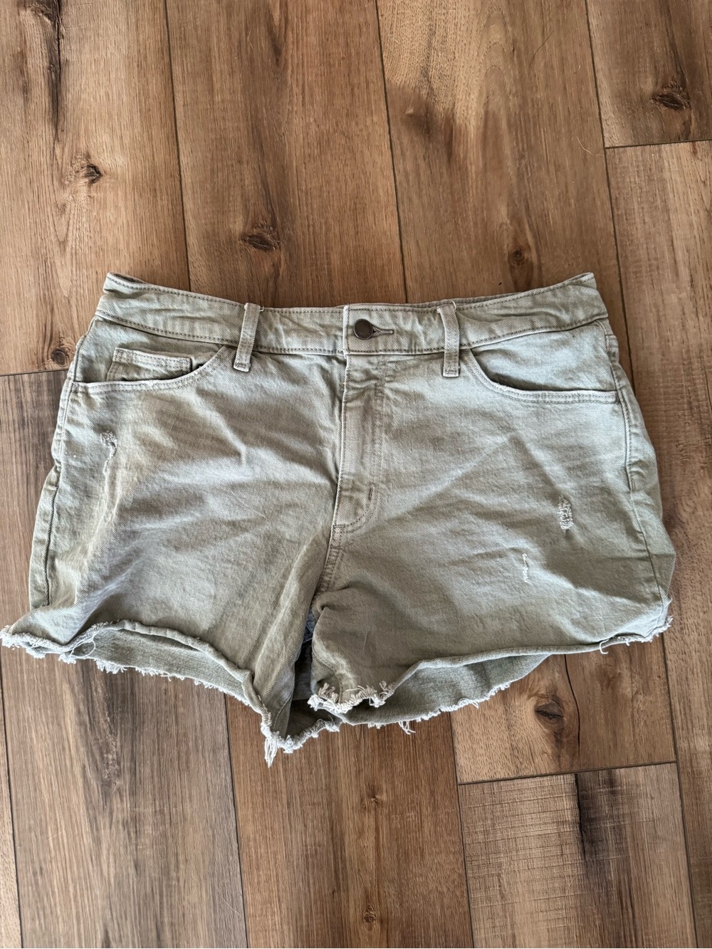 Universal Threads Green/Grey Denim Shorts | 12 | EUC | 99% cotton | Distressed